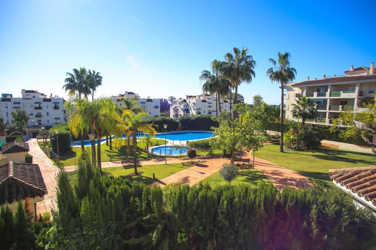 Appartamento Walk To Puerto Banus, 2Br, 2Bth, Pool Marbella Esterno foto