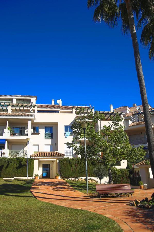 Appartamento Walk To Puerto Banus, 2Br, 2Bth, Pool Marbella Esterno foto